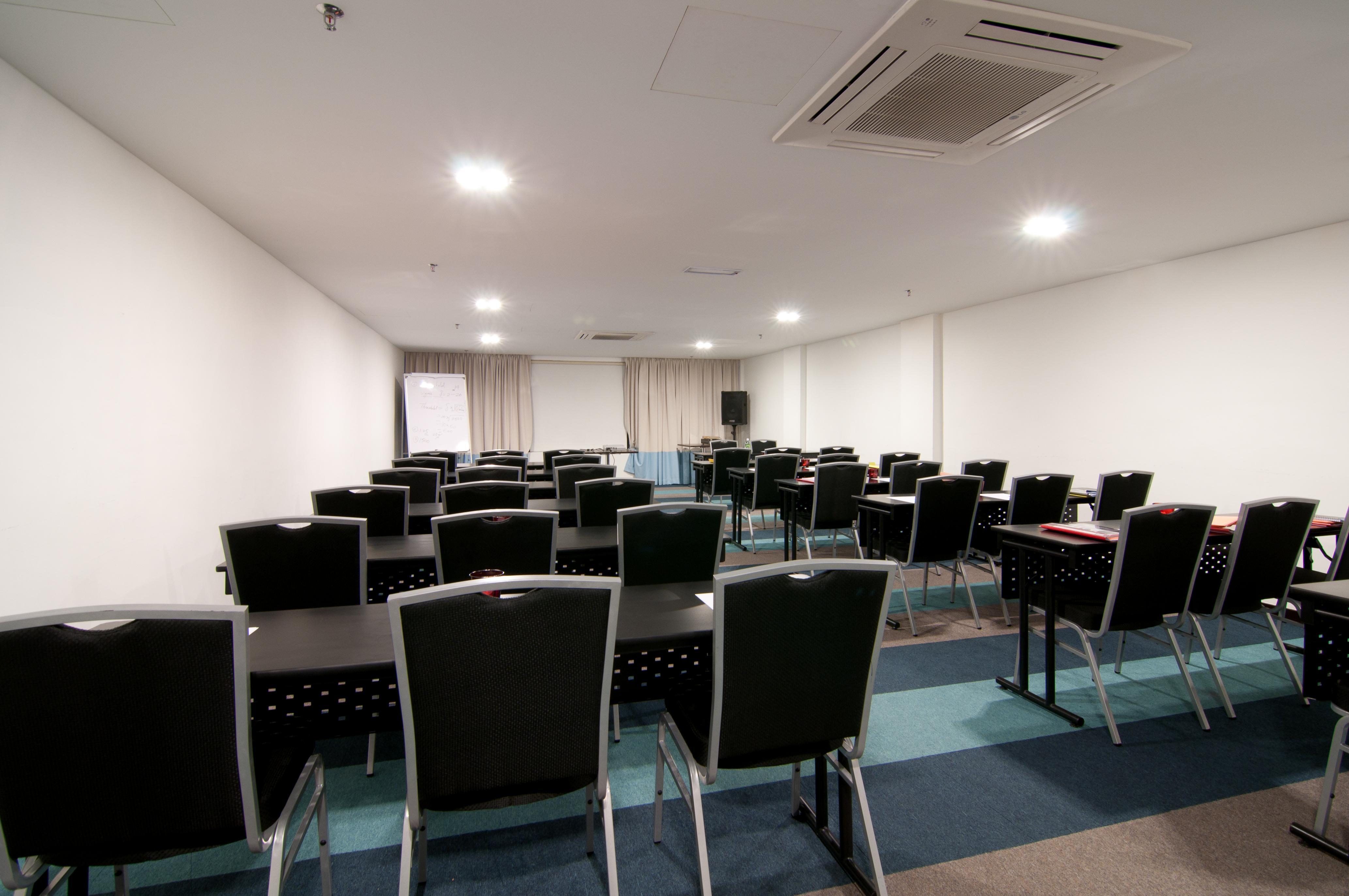 Hotel Citrus By Compass Hospitality Johor Bahru