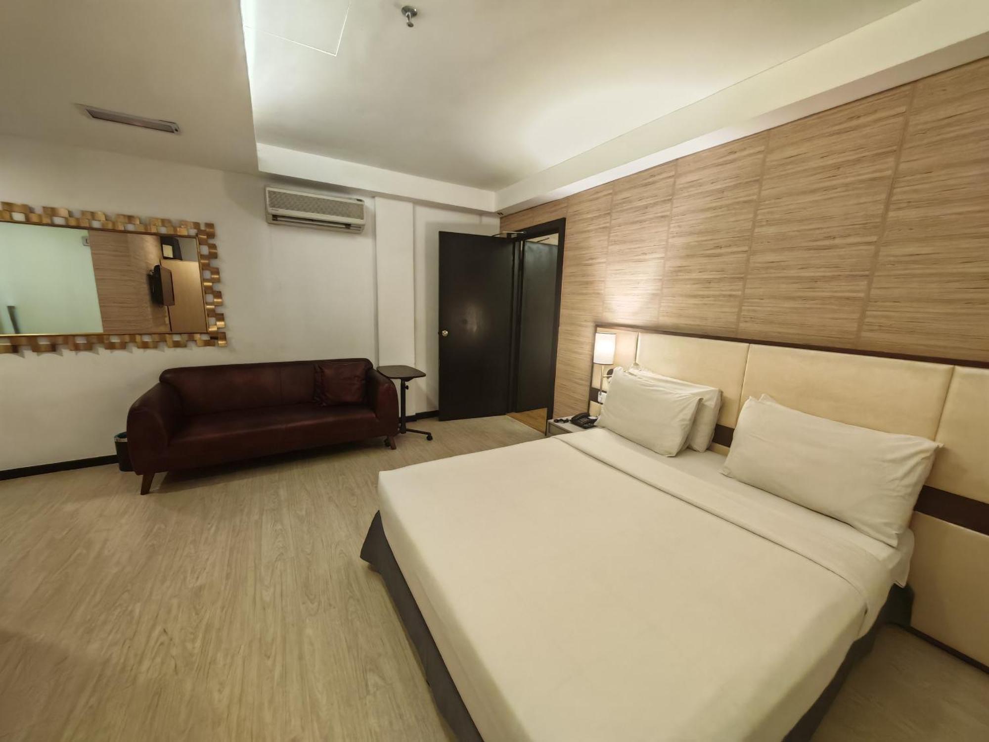 Hotel Citrus By Compass Hospitality 4*